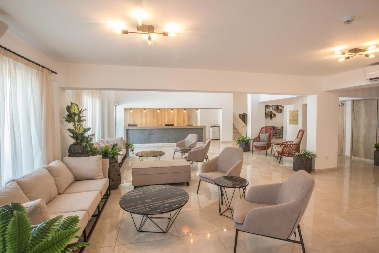 Bohemian Gardens Hotel Πρωταράς Εξωτερικό φωτογραφία