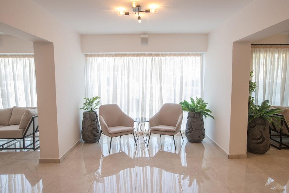 Bohemian Gardens Hotel Πρωταράς Εξωτερικό φωτογραφία