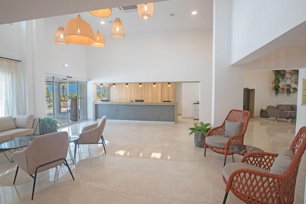 Bohemian Gardens Hotel Πρωταράς Εξωτερικό φωτογραφία