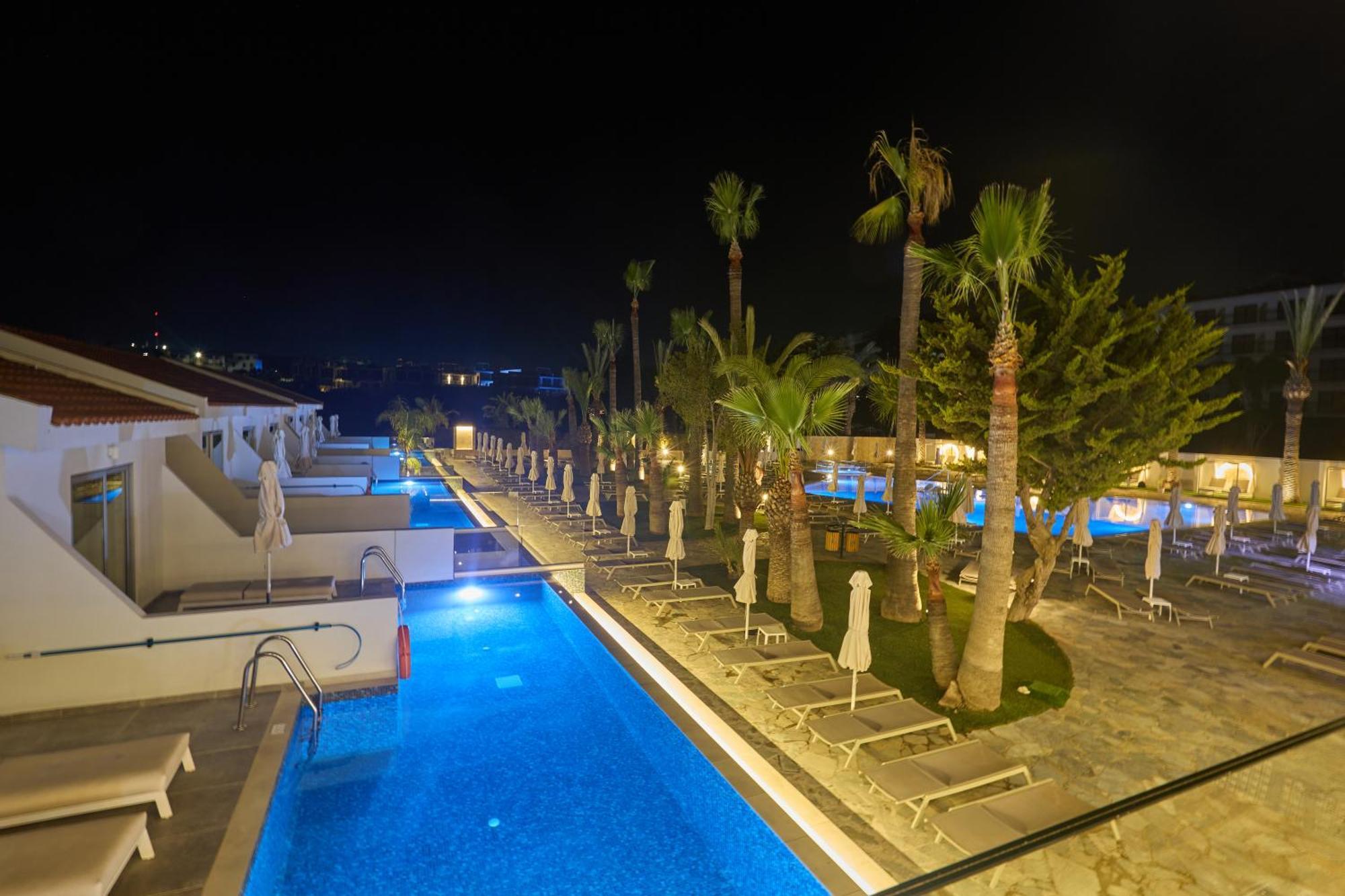 Bohemian Gardens Hotel Πρωταράς Εξωτερικό φωτογραφία
